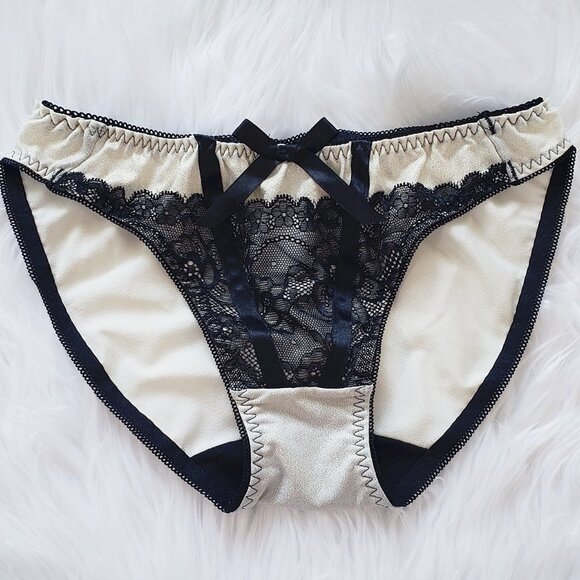 Sexy shimmery gold ivory and black lace bikini panty - Picture 1 of 4